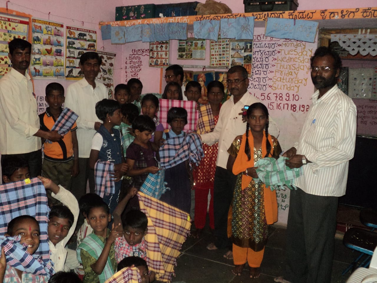 https://1ngo.sgp1.digitaloceanspaces.com/media/srdsraichur/WhatsApp Image 2022-06-20 at 11.13.18 AM.jpeg